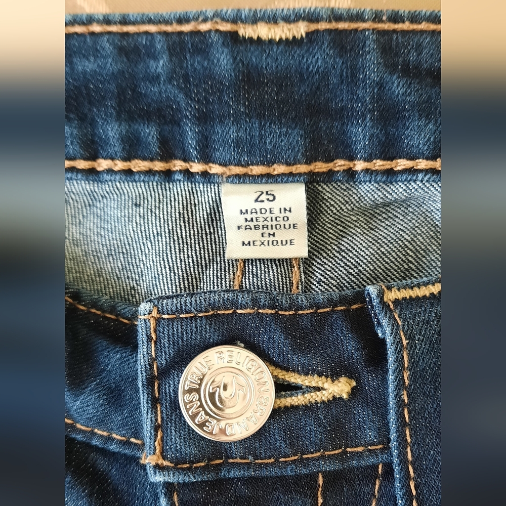 True Religion Straight Leg Low Rise Designer Jean - Picture 8 of 9